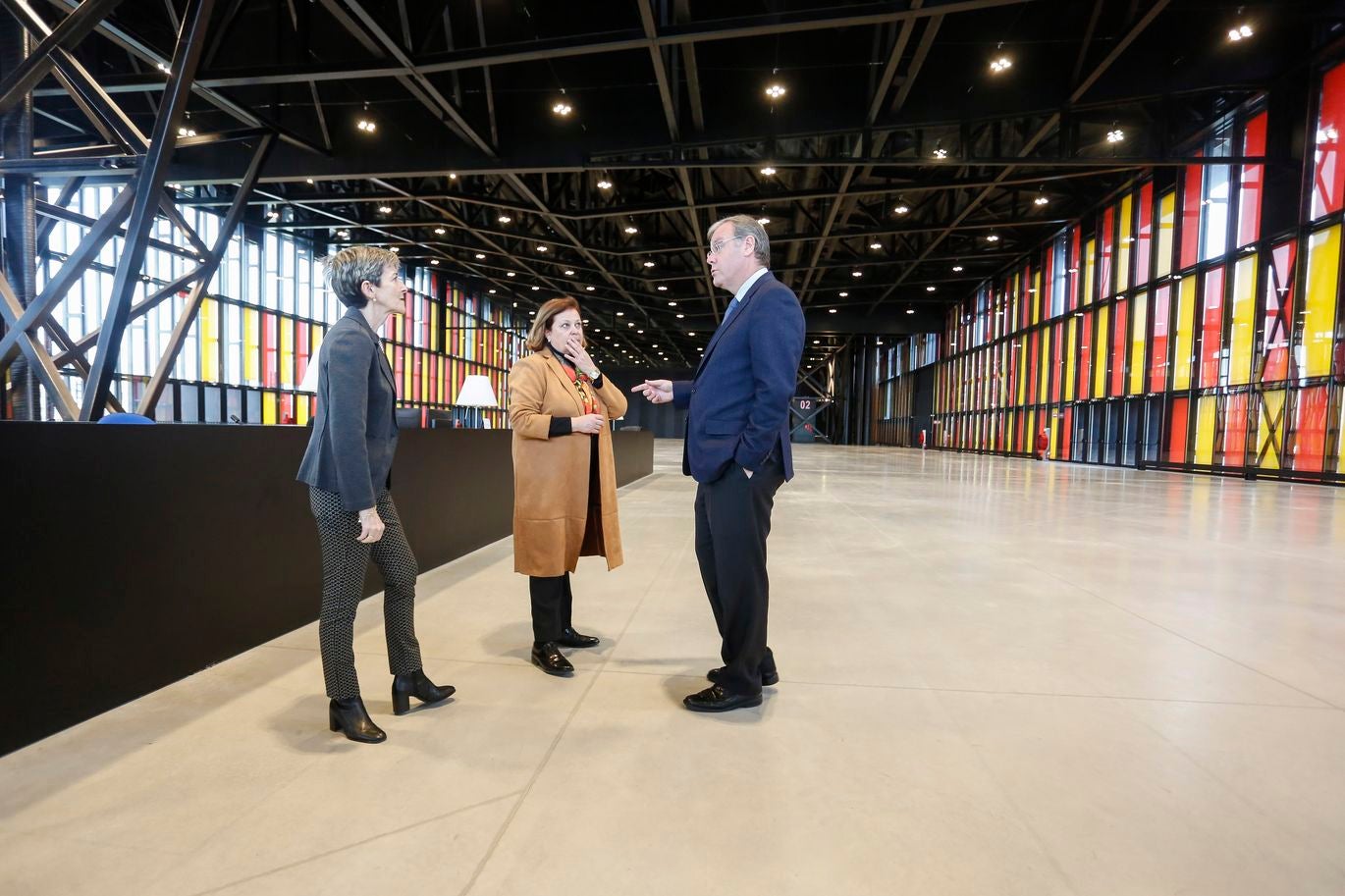 El alcalde de León, Antonio Silván, mantiene una reunión de trabajo y visita el Palacio de Exposiciones con la directora de Convenciones de Ifema, Belén Mann