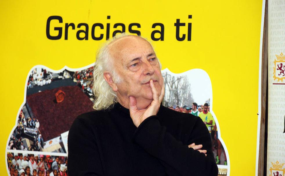 Amancio Prada en la presentación del concierto. 