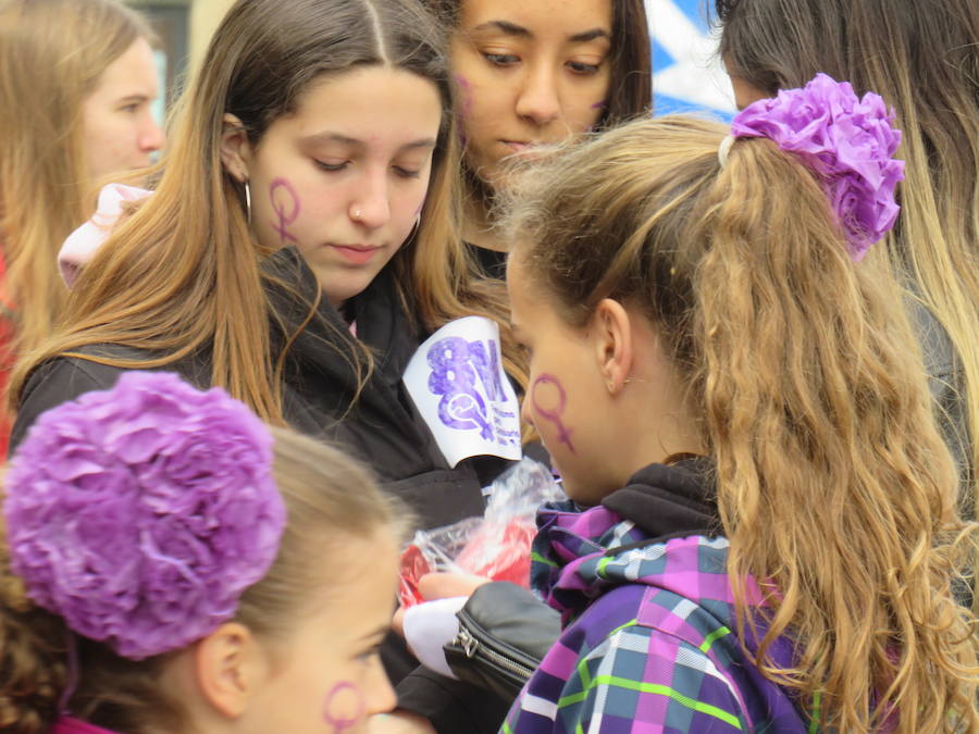 Fotos: Un bicipiquete y mucho morado en León