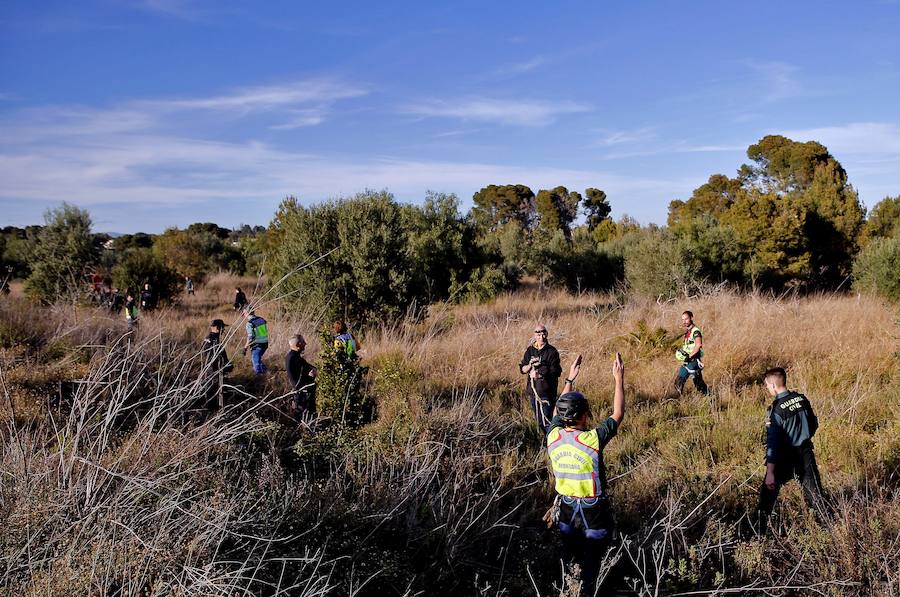 Fotos: Angustiosa búsqueda de dos niños desaparecidos en Godella