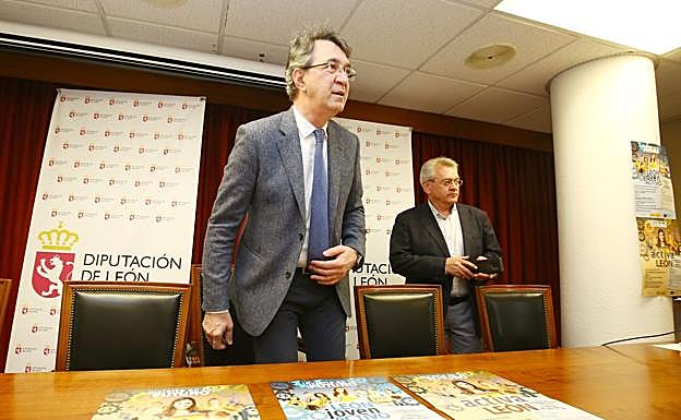 El presidente de la Diputación de León, Juan Martínez Majo, en la presentación de los programas a los alcaldes del Bierzo.