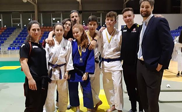 Tres medallas para el Kyoto en el Campeonato de Castilla y León de cadete