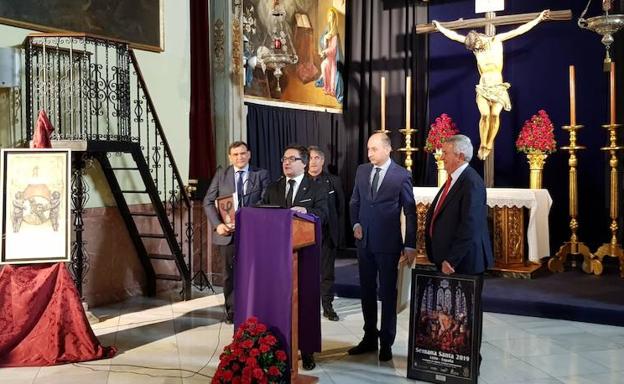 León presume de Semana Santa en Sevilla en un acto en el que promociona las procesiones y la ciudad