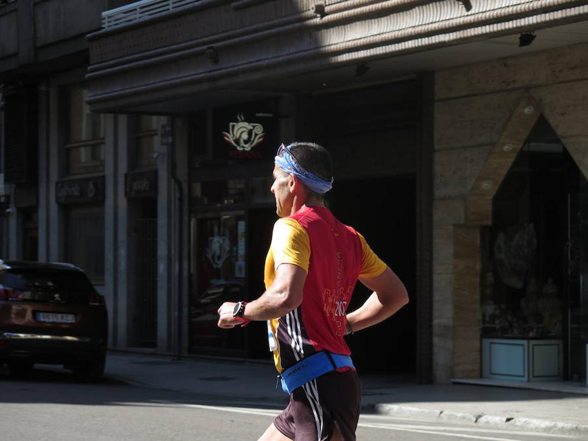 Fotos: La Media Maratón, a su paso por Burgo Nuevo e Independencia