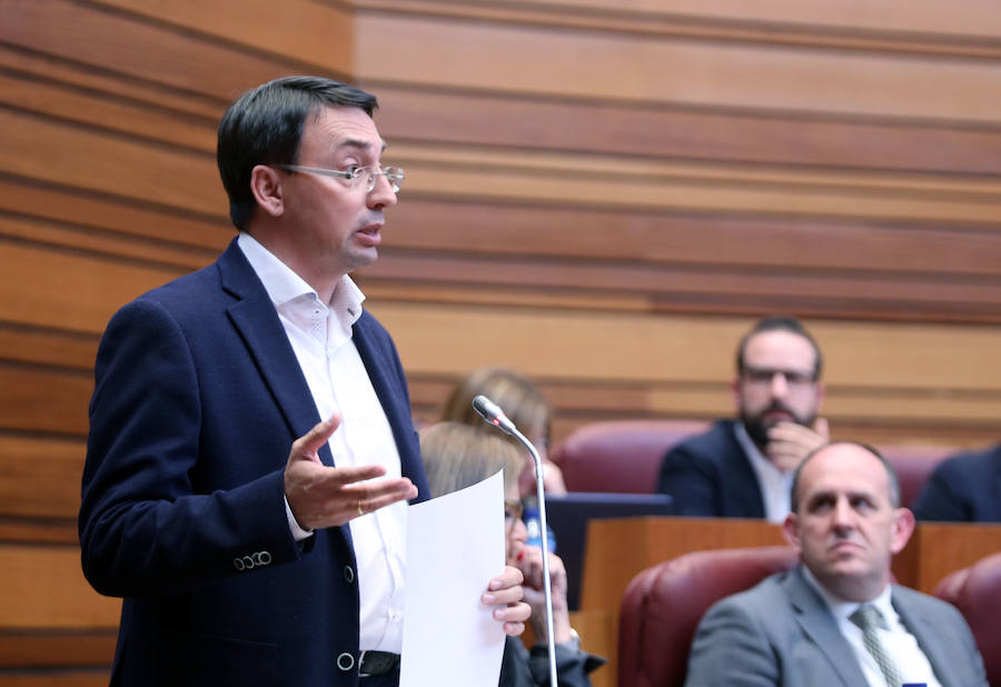 Fotos: Último pleno de la legislatura en las Cortes de Castilla y León