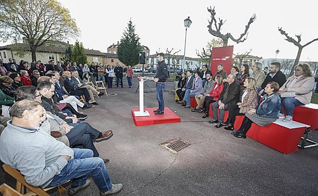 Galería. Tudanca presenta la lista del PSOE a Villaquilambre. 