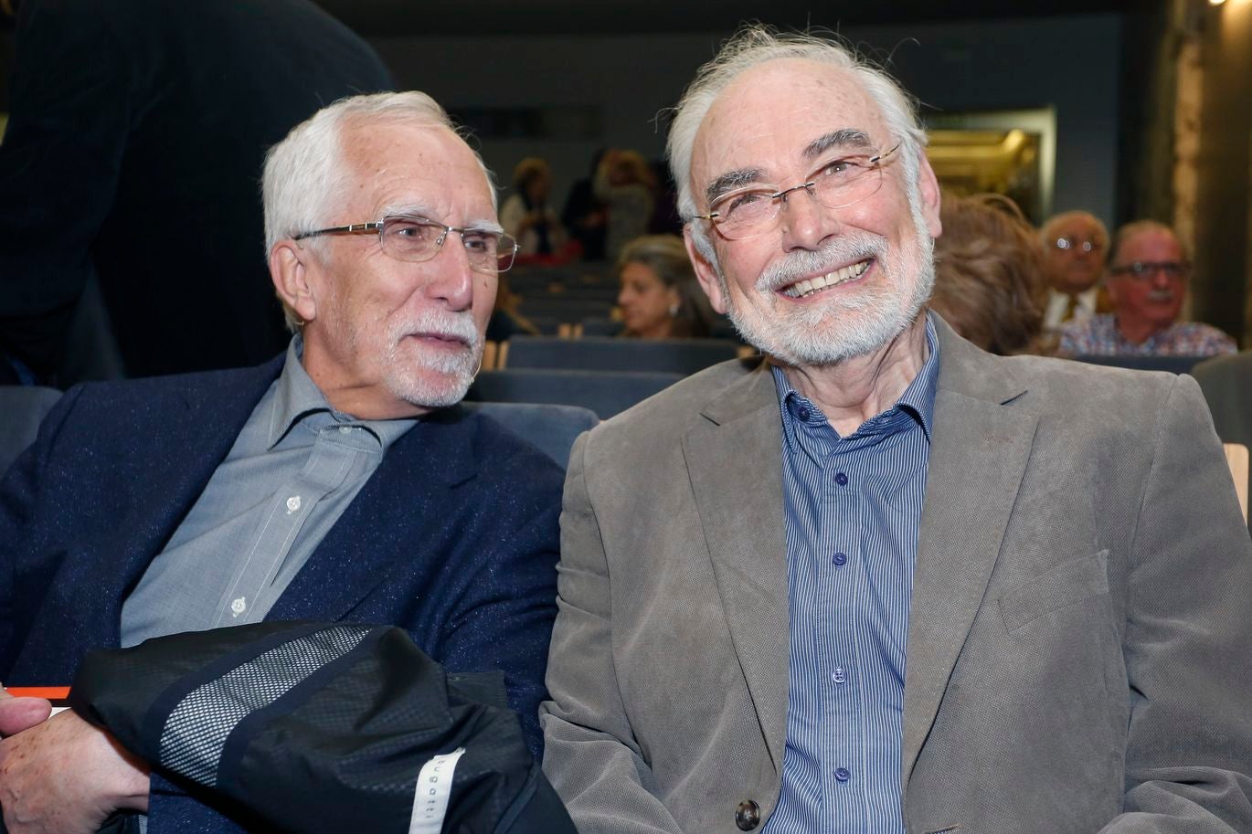 El presidente de la Junta, Juan Vicente Herrera, asiste al acto de presentación del libro 'Leoneses del Año' y al posterior Filandón con Juan Pedro Aparicio, Luis Mateo Díez, José María Merino y Alfonso García