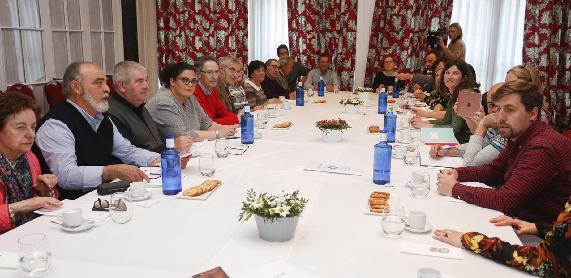 Fotos: Estreno del proyecto Café Alzheimer en León