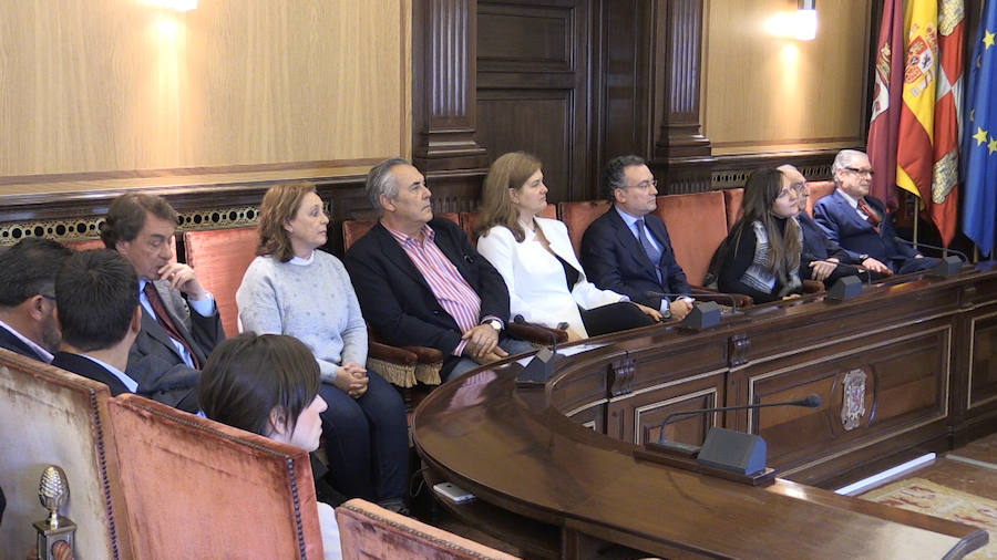 Fotos: Los miembros de la primera corporación municipal de la democracia se han vuelto a reunir con motivo del cuarenta aniversario de las primeras elecciones municipales de la democracia