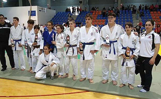 Once medallas leonesas, con tres oros, en el Autonómico de Valladolid