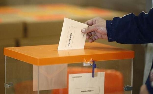Imagen de una urna para el Senado en la pasada cita electoral.