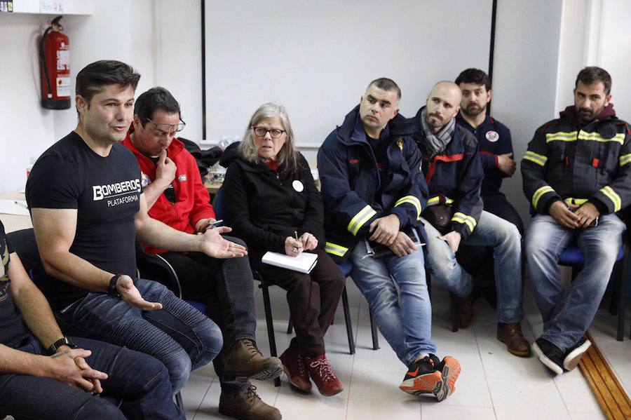 Fotos: Podemos mantiene una reunión con Bomberos de todo el país