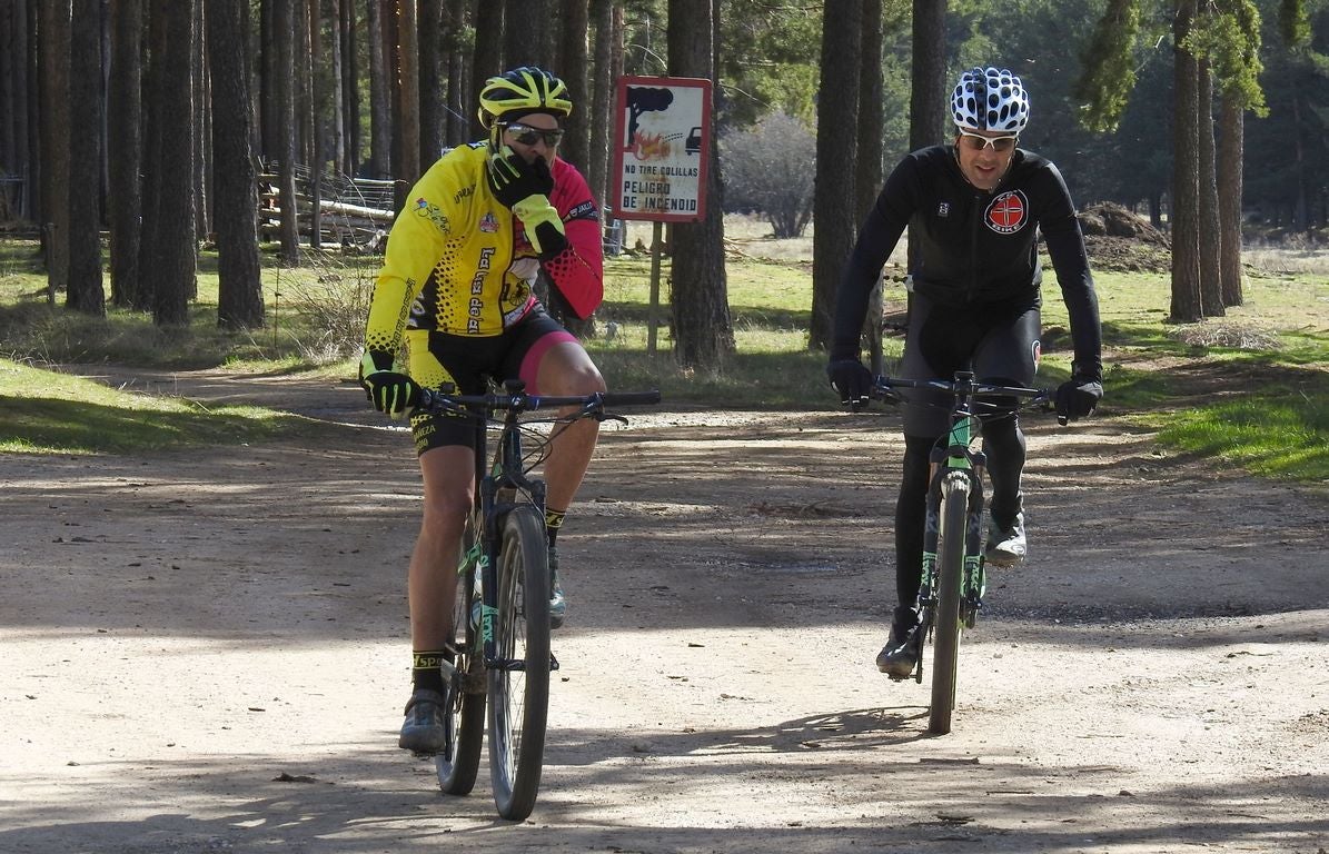 700 corredores se citan en la Power Race 2019 con la presencia de numeroso público y que ha tenido al exprofesional Santiago Blanco Gil como gran protagonista