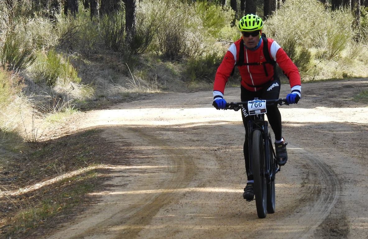 700 corredores se citan en la Power Race 2019 con la presencia de numeroso público y que ha tenido al exprofesional Santiago Blanco Gil como gran protagonista