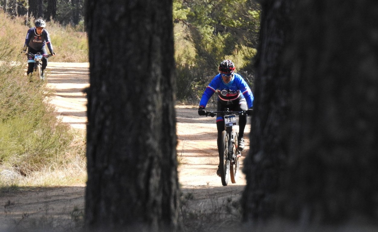 700 corredores se citan en la Power Race 2019 con la presencia de numeroso público y que ha tenido al exprofesional Santiago Blanco Gil como gran protagonista