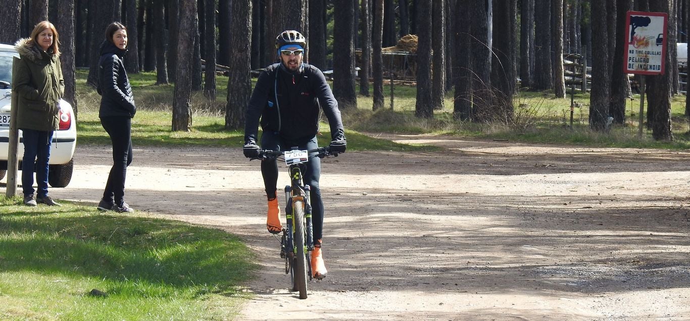 700 corredores se citan en la Power Race 2019 con la presencia de numeroso público y que ha tenido al exprofesional Santiago Blanco Gil como gran protagonista