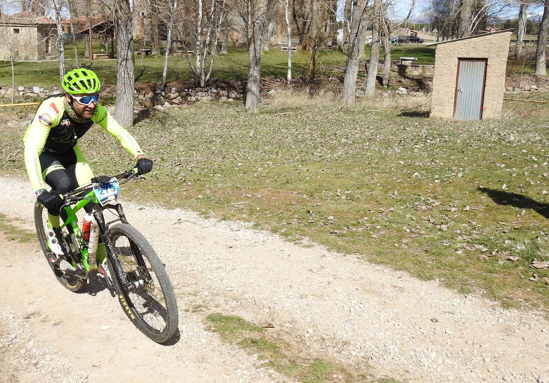 700 corredores se citan en la Power Race 2019 con la presencia de numeroso público y que ha tenido al exprofesional Santiago Blanco Gil como gran protagonista