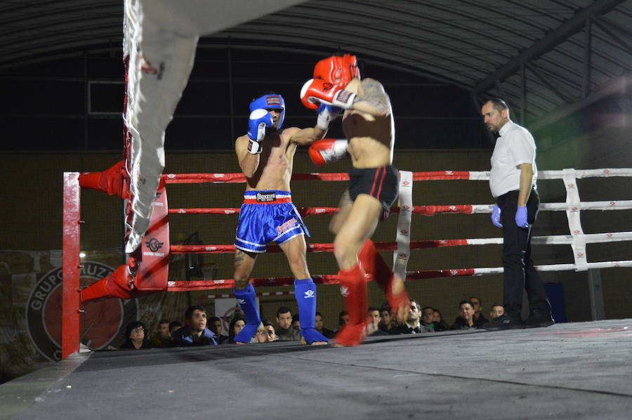 Centenares de personas se reunieron en un evento único y diferente de k 1, muay-thai, brazilian jiu-jítsu y capoeira reflejando el buen momento que vive estos deportes en León.