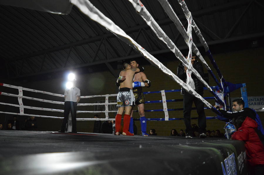 Centenares de personas se reunieron en un evento único y diferente de k 1, muay-thai, brazilian jiu-jítsu y capoeira reflejando el buen momento que vive estos deportes en León.