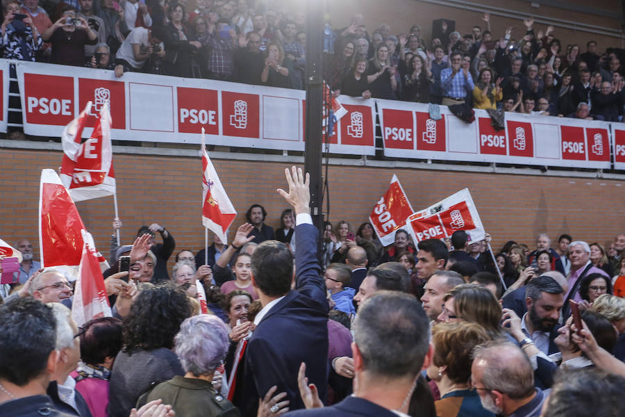 Fotos: Acto electoral de Pedro Sánchez en León