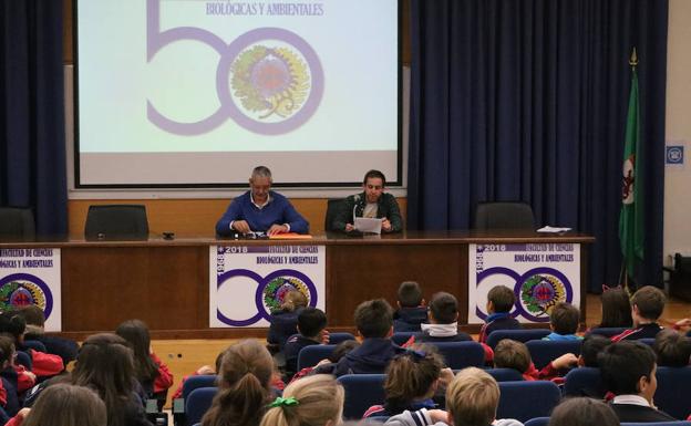 75 alumnos de Primaria asisten en Biológicas a la semana de acción por la educación