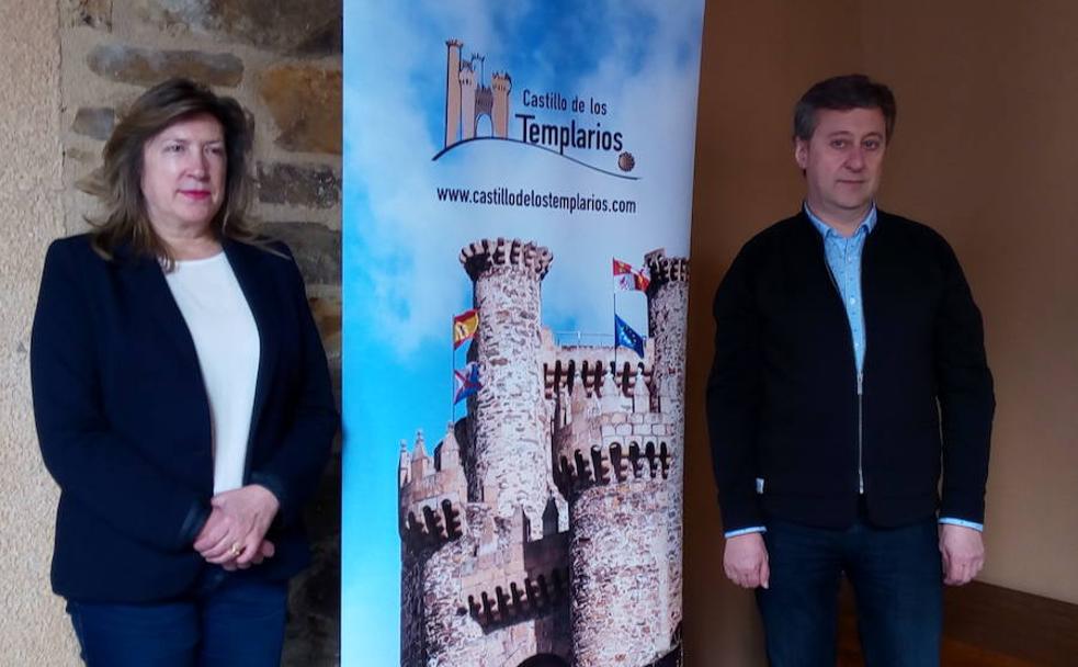 La edil de Cultura y Turismo, María Antonia Gancedo, junto al representante de Miratel, José Antonio Fernández, en la presentación.