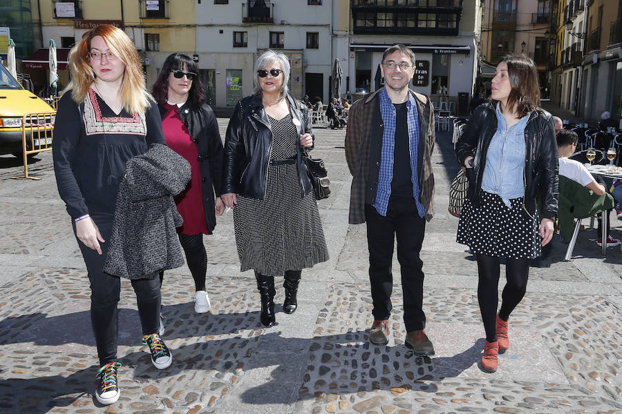 Fotos: IU organiza un &#039;Paseo Republicano&#039; por las calles de León