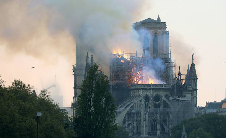 Fotos: Las imágenes del incendio de la Catedral de Notre Dame