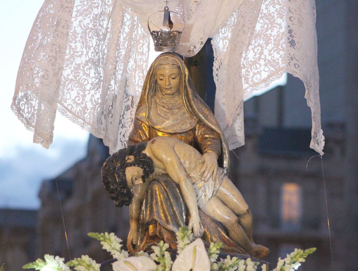 Fotos: Procesión Rosario de Pasión del Lunes Santo