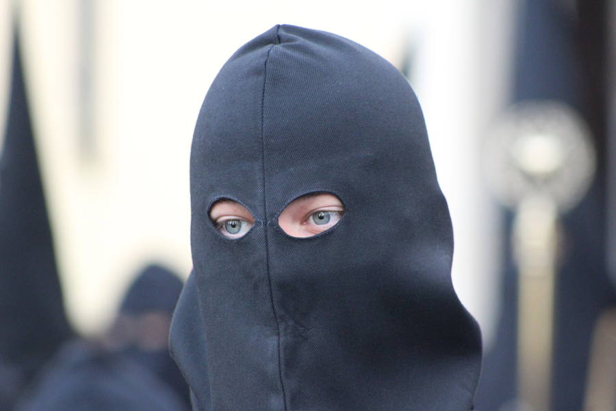 Fotos: Imágenes de la procesión del Dolor de Nuestra Madre