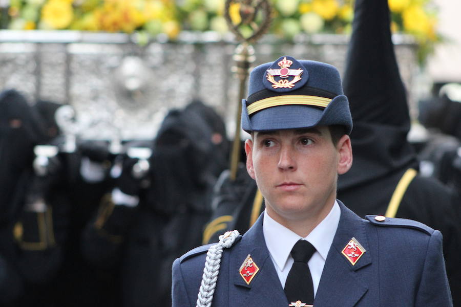 Fotos: Imágenes de la procesión del Dolor de Nuestra Madre