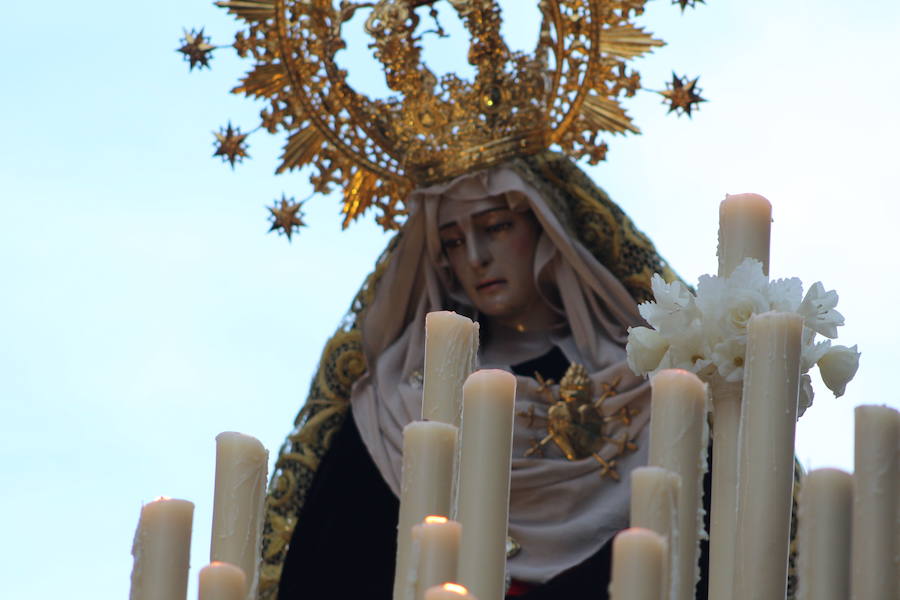 Fotos: Imágenes de la procesión del Dolor de Nuestra Madre