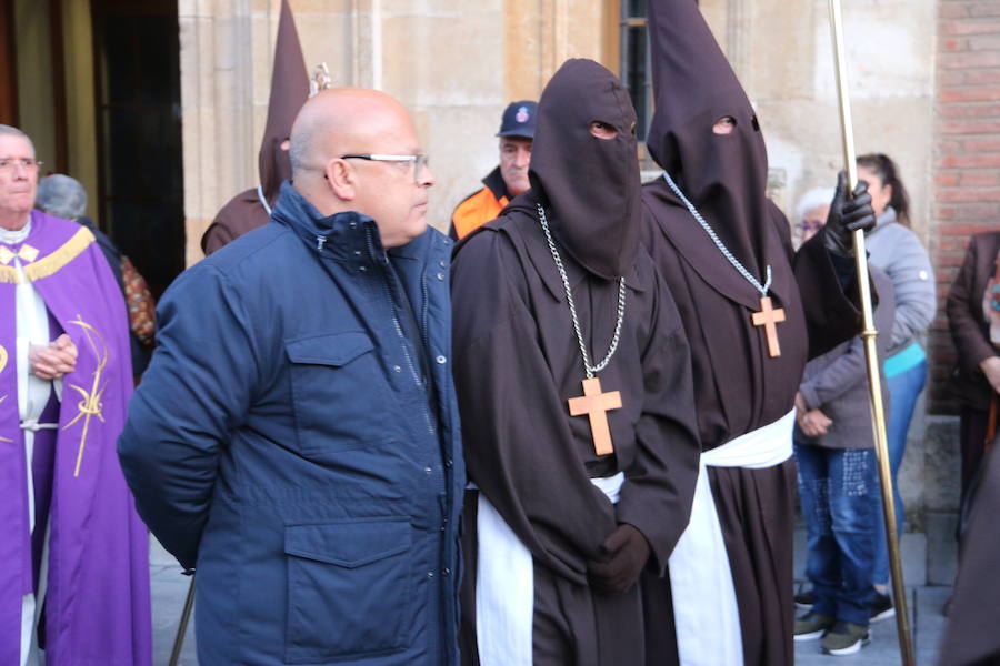 Fotos: Acto del Perdón en la Catedral de León