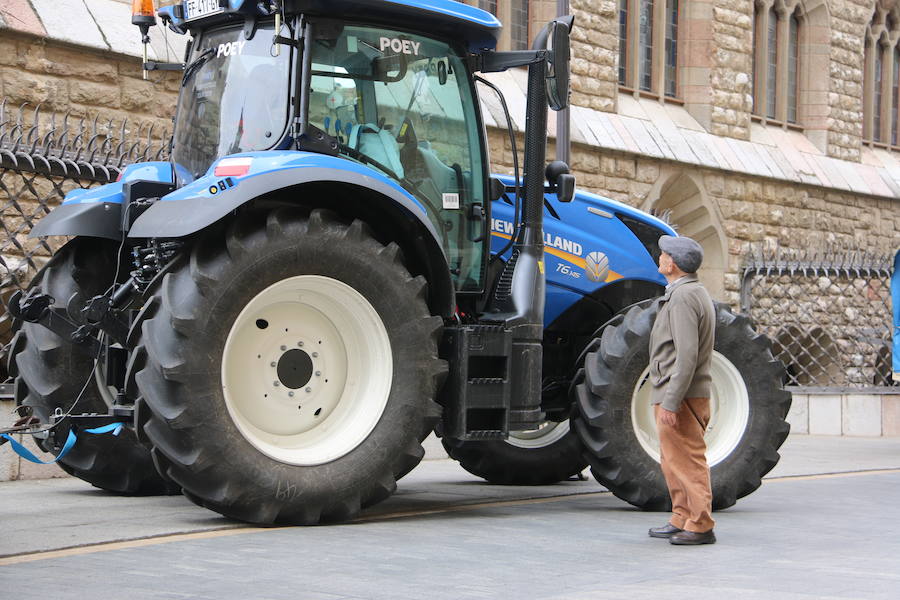 Fotos: Un peregrinaje en tractor