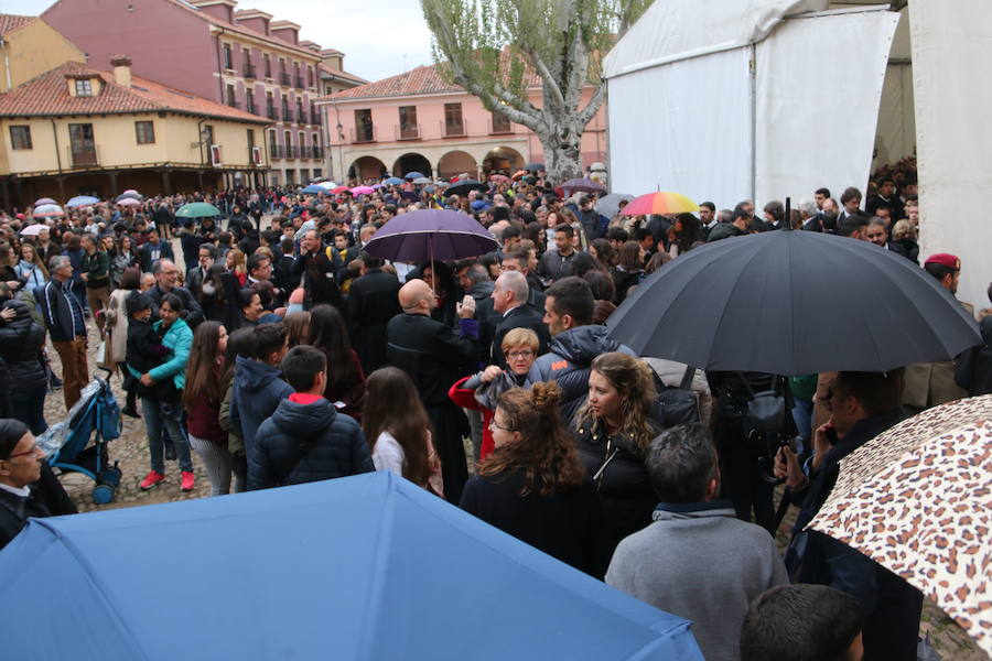 Fotos: Suspendida la Procesión de la Virgen de la Amargura