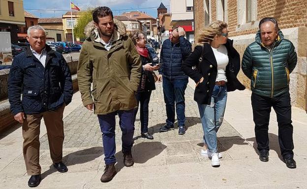 Visita de los candidatos del PP a Valderas.