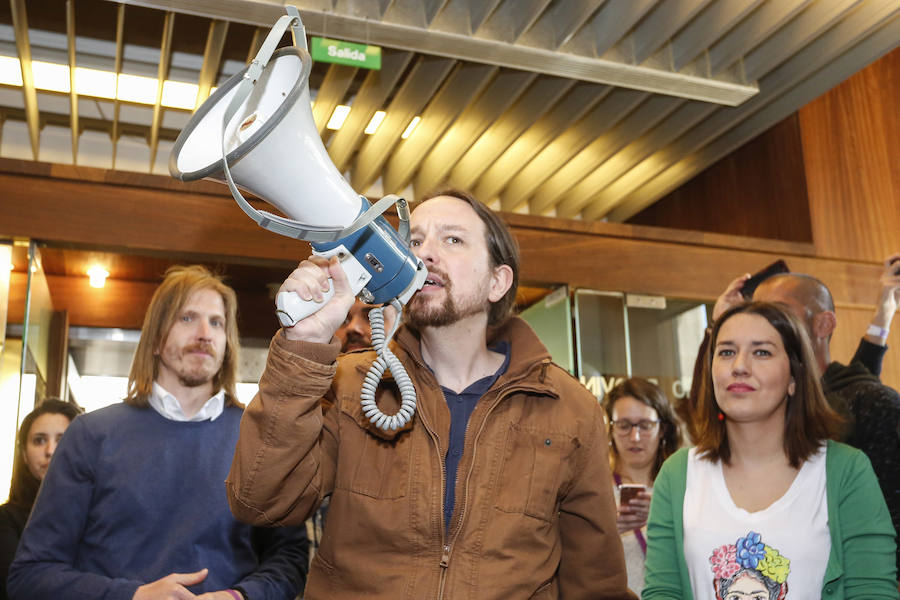 Fotos: Acto público de Pablo Iglesias en León