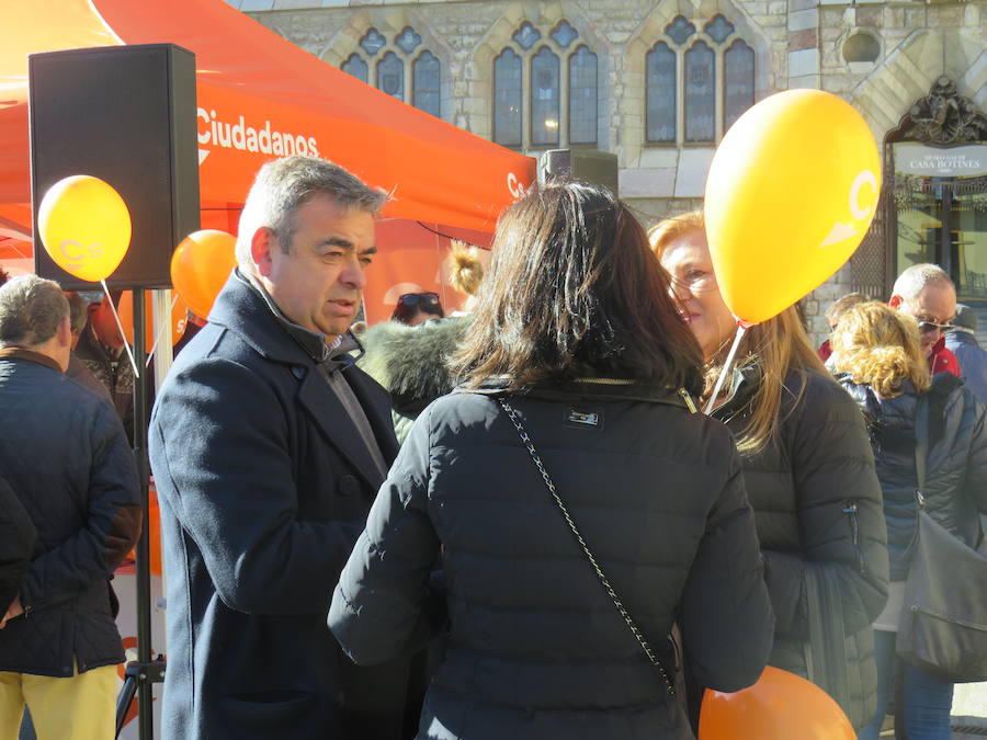 Fotos: Ciudadanos despide su campaña en el centro de León