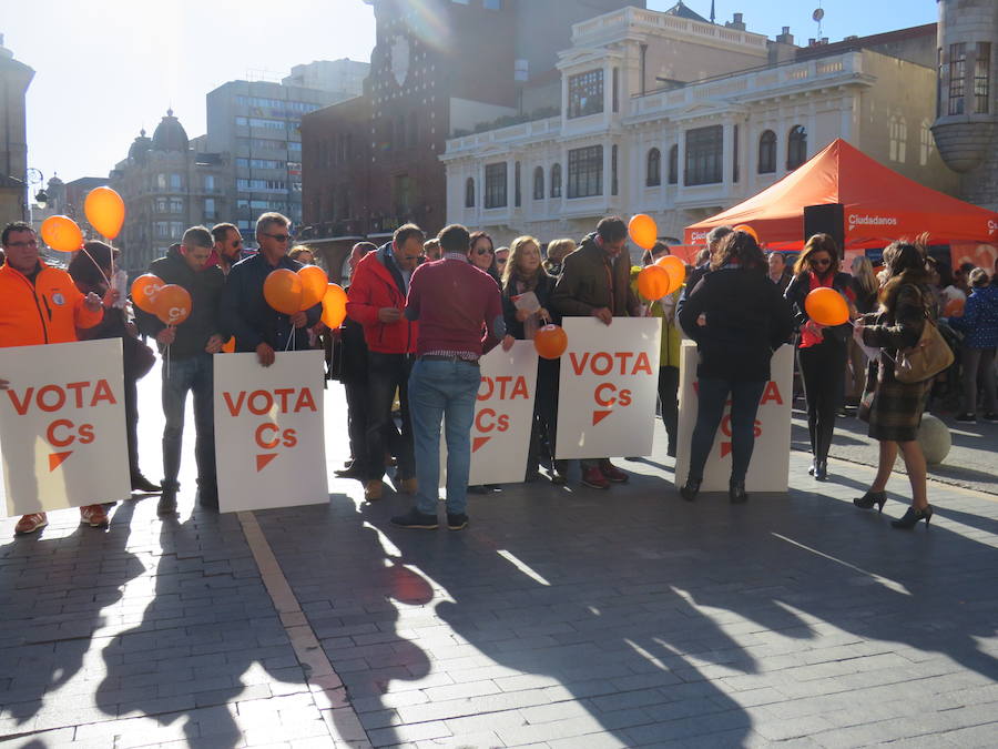 Fotos: Ciudadanos despide su campaña en el centro de León