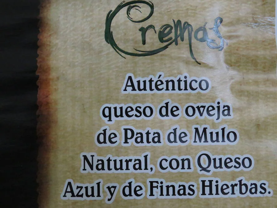 El sabor de la tradición es la Moldera Real quesos Trashumancia. Situada en la localidad leonesa de Santiago Millas, elabora de forma tradicional quesos artesanos pata de mulo, quesos redondo y quesos en aceite.