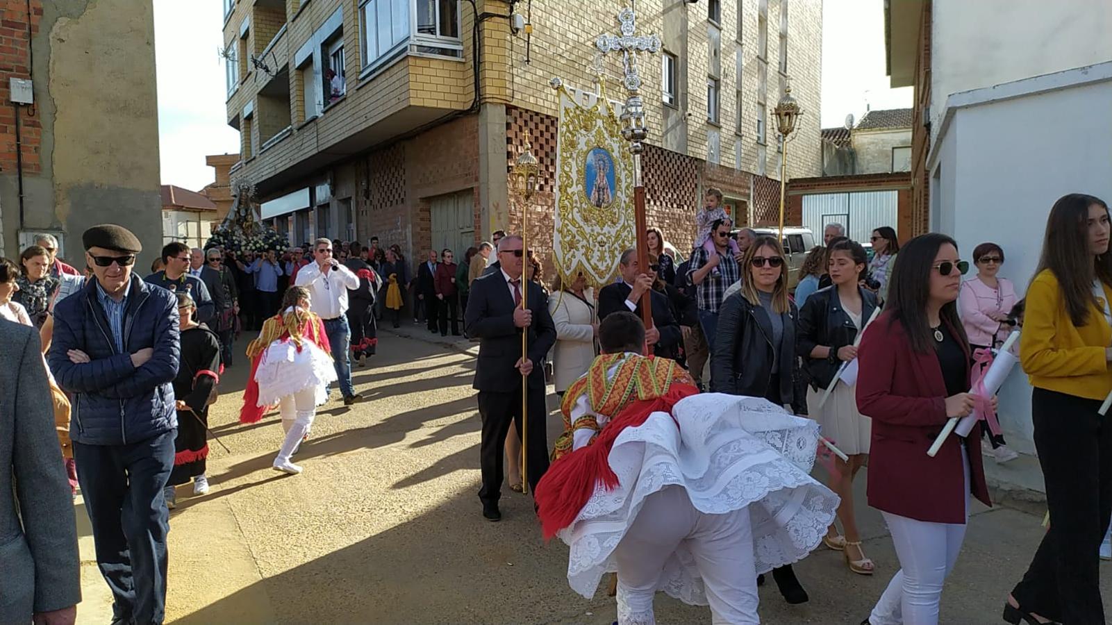 Fotos: La Virgen del Arrabal por las calles de Laguna de Negrillos