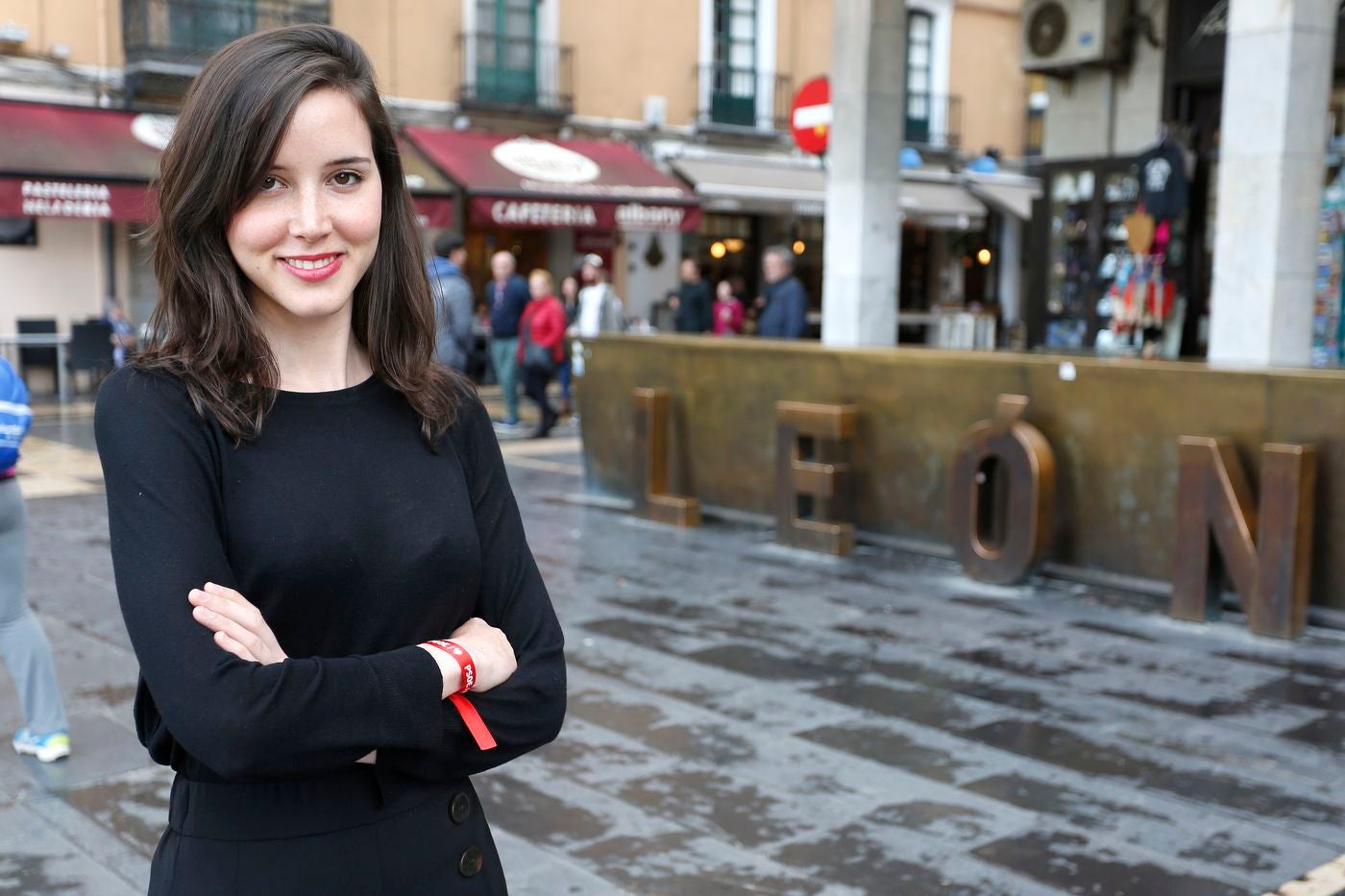 La diputada más joven que llega a Madrid desde Castilla y León asegura que acude con un lema aportado por su familia: «Me dice que aprenda, trabaje duro y mantenga los pies en el suelo»