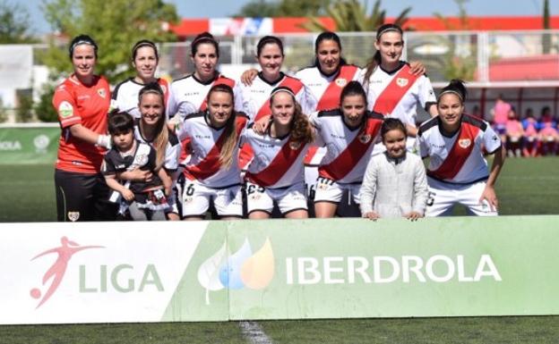 Once del Rayo Vallecano ante el Granadilla.