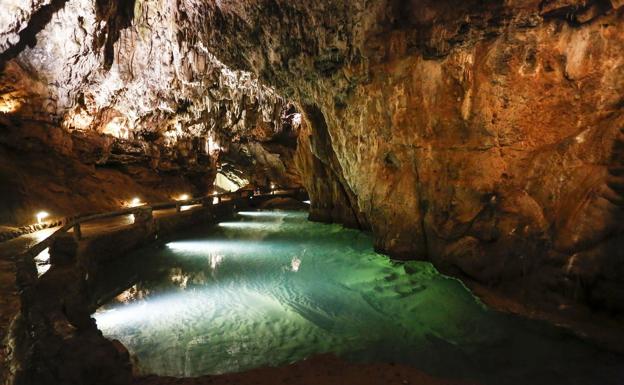 Interior de una de las salas de la Cueva.