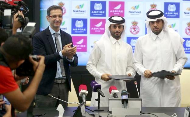 Presentación de un acuerdo de patrocinio en Doha a favor de la Cultural y Deportiva Leonesa.