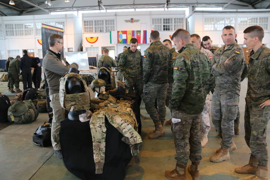 La Brigada Paracaidista lleva la pauta del ejercicio Lone Paratrooper 2019, en el que los paracaidistas de élite de España, Francia, Italia, EE.UU, Portugal, Holanda y Polonia se entrenan en el mejor escenario posible: la Academia Básica del Aire