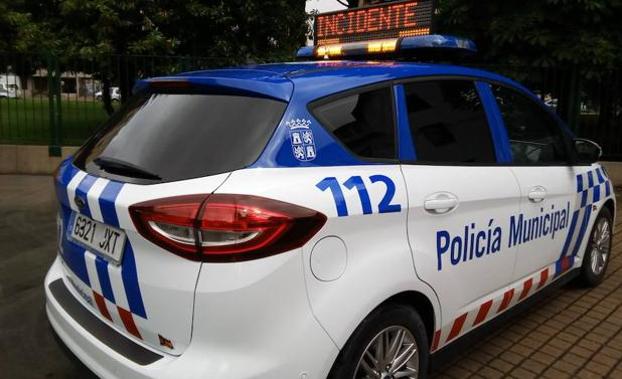 Vehículo de la Policía Municipal de Ponferrada.