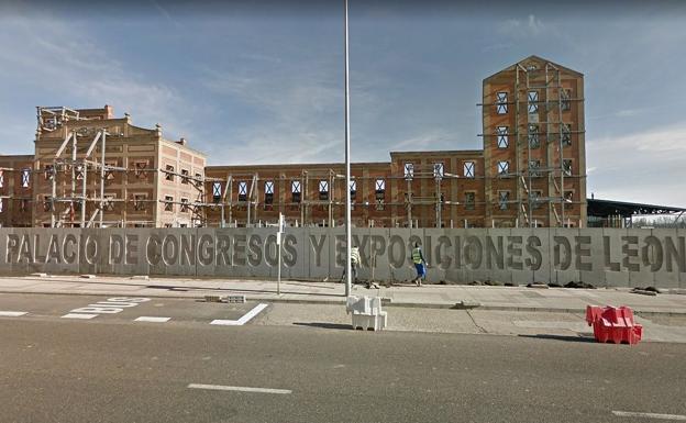 Imagen del Palacio de Congresos, en primer término, y exposiciones, en segundo plano.