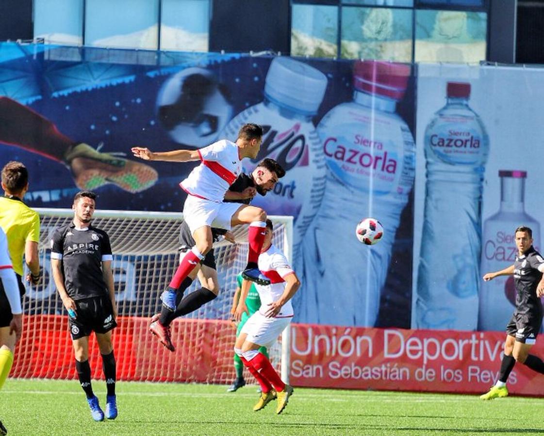 Partido correspondiente a la 37ª jornada del Grupo I de la Segunda División B entre el UD San Sebastián de los Reyes y la Cultural y Deportiva Leonesa disputado en el estadio municipal de Matapiñonera, en San Sebastián de los Reyes (Madrid)