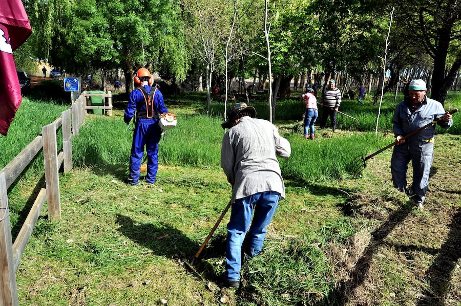 Fotos: Hacendera de Promonumenta en Calzadilla de los Hermanillos